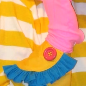 Ladies Ruffled Cuffs